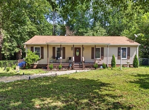 6673 Magnolia Drive, Gloucester, VA 23061