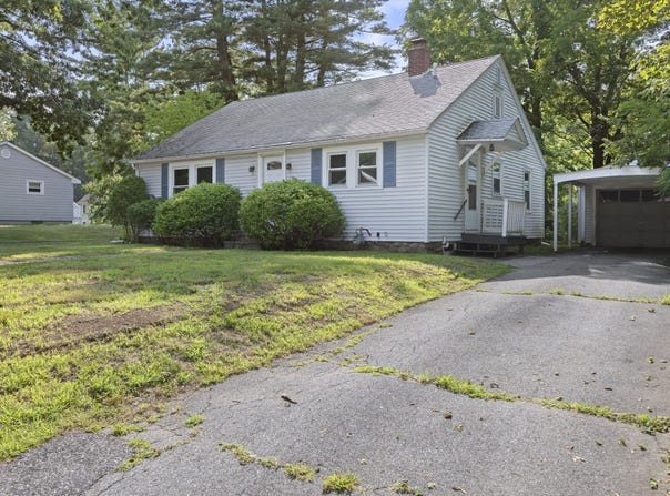 12 Cedar Ave, Millbury, MA 01527