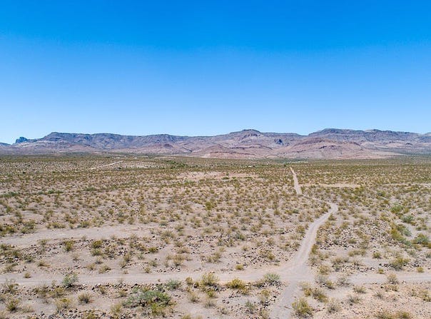 339-17-182 Greer Road, Golden Valley, AZ 86413