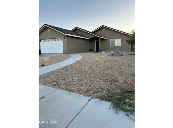 1033 Porter Street, Ridgecrest, CA 93555
