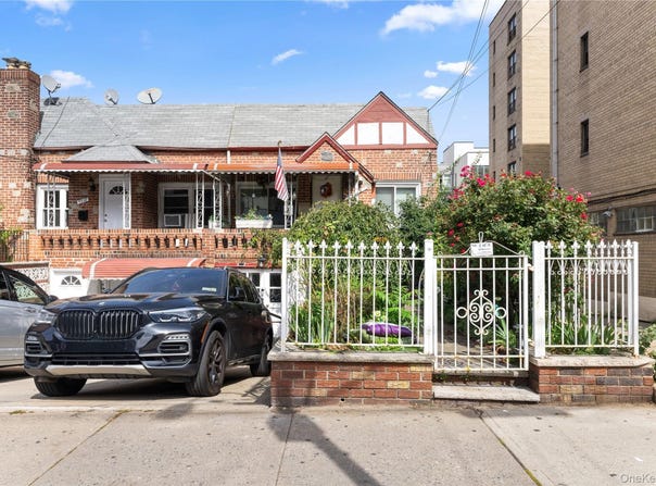 23-29 Broadway, Queens, NY 11106