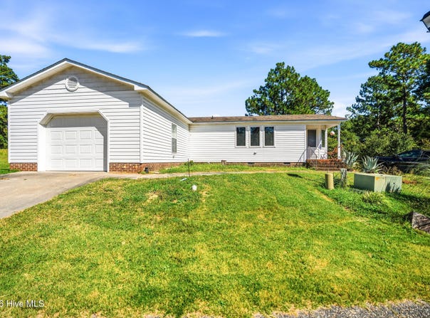 146 Ryder Cup Boulevard, Pinebluff, NC 28373