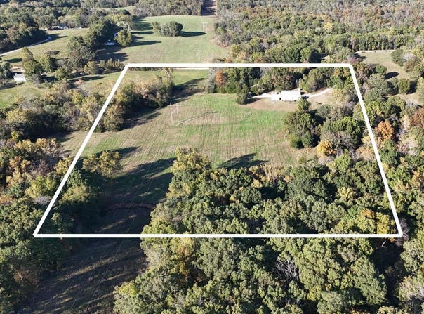 19180 E 920th Road, Humansville, MO 65674