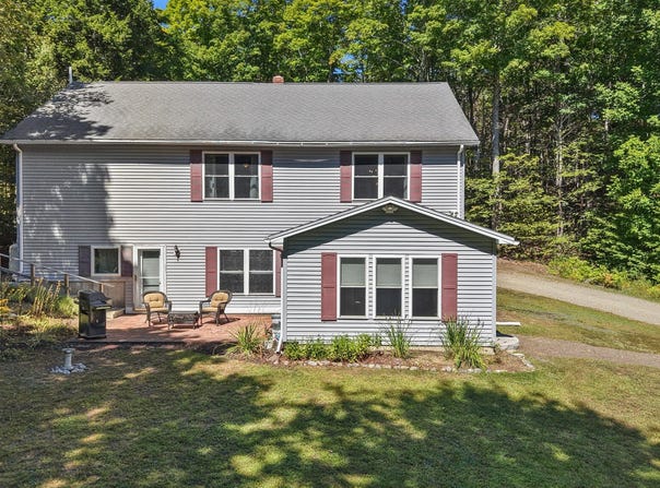 281 Mudgett Road, Newburgh, ME 04444