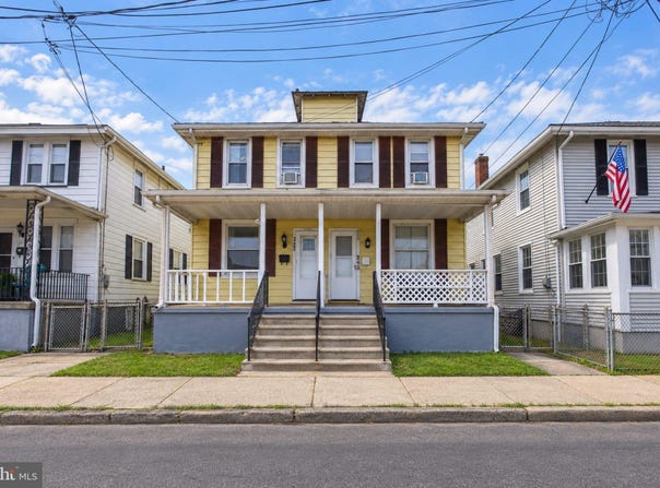 240 FILMORE Street, RIVERSIDE, NJ 08075