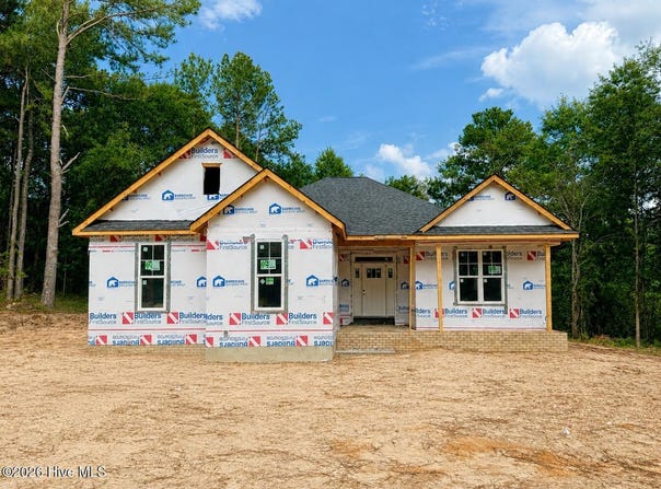 482 Longleaf Drive, West End, NC 27376