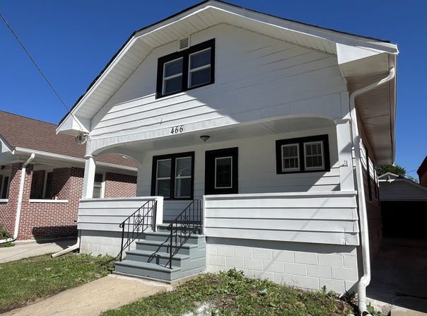 466 Hinman Street, Aurora, IL 60505