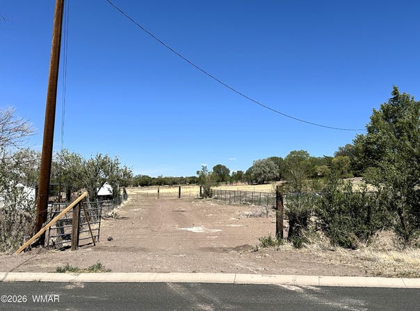 N RIVER Road, Eagar, AZ 85925