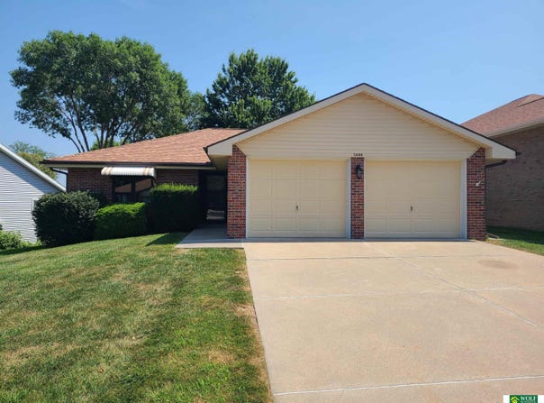 5644 Enterprise Drive, Lincoln, NE 68521