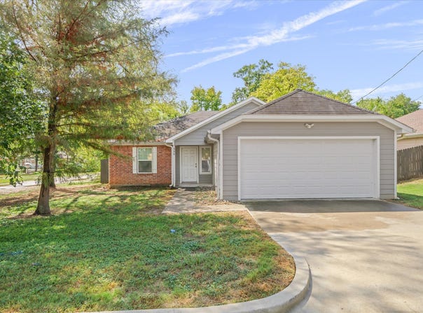 555 Foster, Canton, TX 75103