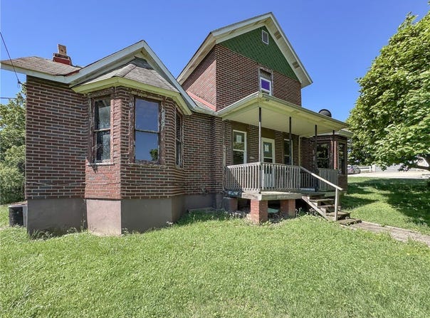 605 Maple St, Luzerne Twp, PA 15417