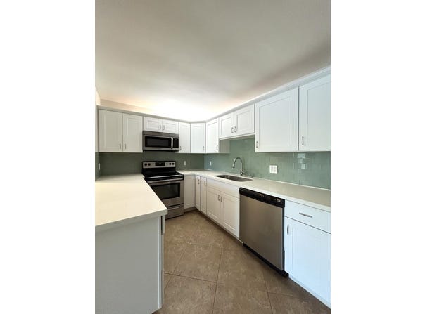13830 Oneida Drive, Delray Beach, FL 33446