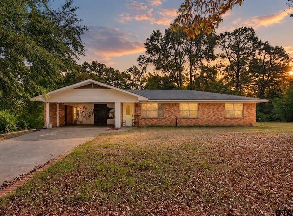 106 Mockingbird Ln, Gilmer, TX 75645