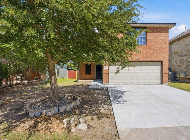 6917 Panda Royle Dr, Del Valle, TX 78617