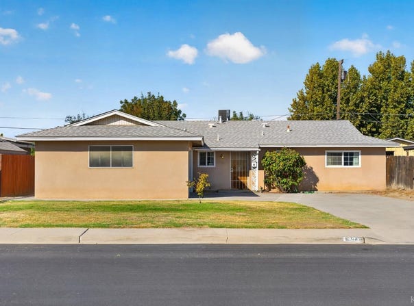 947 Avocado Drive, Lemoore, CA 93245