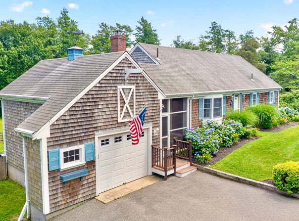 19 Whig Street, Dennis, MA 02638