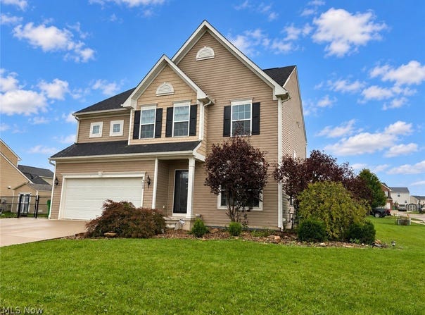 4489 Woodstone Avenue NW, Massillon, OH 44647