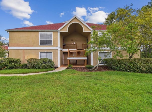 9481 HIGHLAND OAK Drive, TAMPA, FL 33647