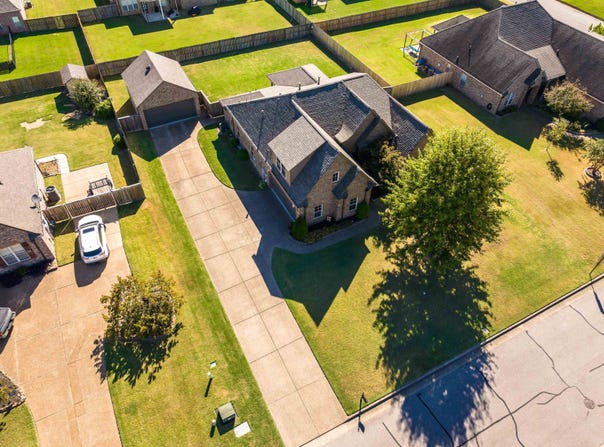 30 SHERATON Cv, Oakland, TN 38060
