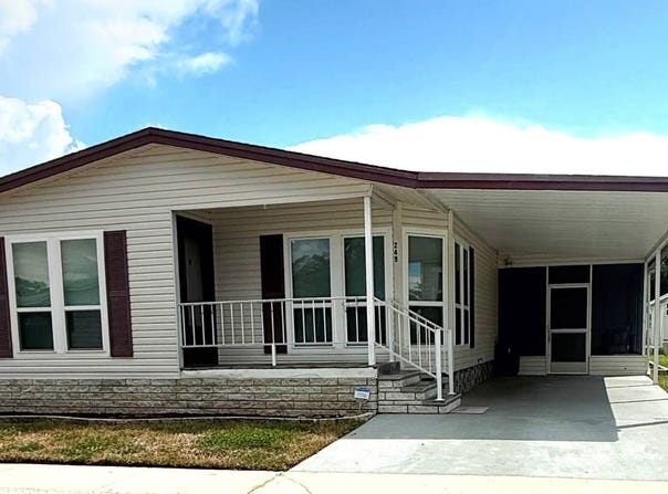 1001 Starkey Rd., Largo, FL 33771