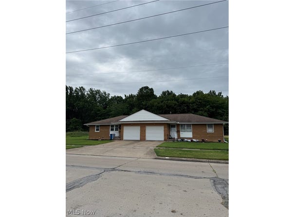 605 W 36th Street, Lorain, OH 44052