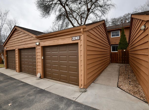 3245 Evergreen Drive, Eagan, MN 55121
