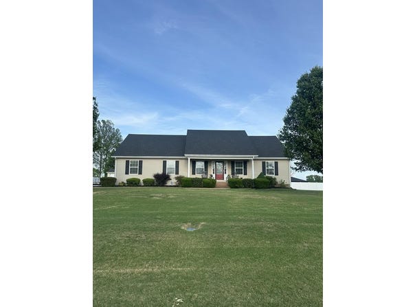 59 Eiffel Tower Lane, PARIS, TN 38242