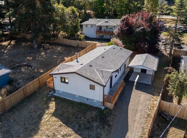 29590 FIR St, Rainier, OR 97048