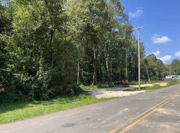 Rison St., PARIS, TN 38242