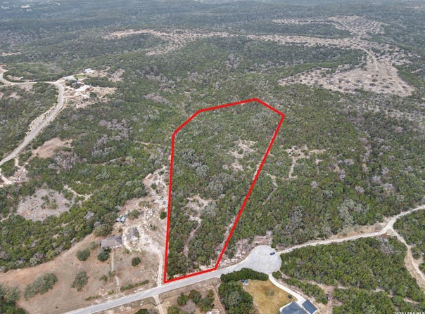 175 County Road 2765, Mico, TX 78056