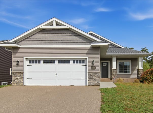 1308 St Andrews Drive, Altoona, WI 54720