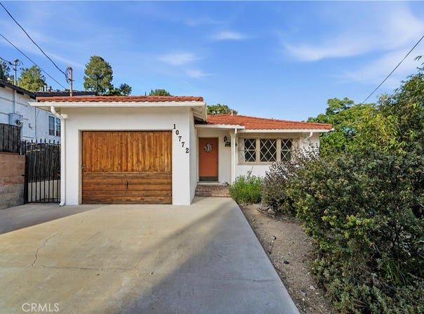 10772 Las Lunitas, Tujunga, CA 91042