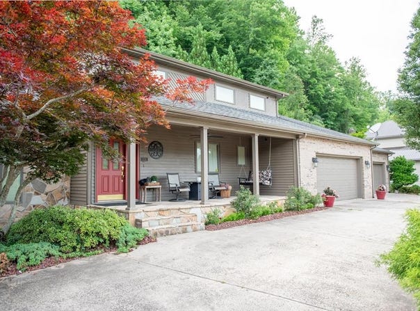 170 Meadowview Lane, Pikeville, KY 41501