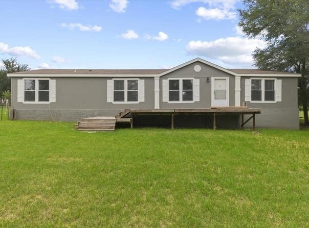 3063 County Road 484, Elgin, TX 78621