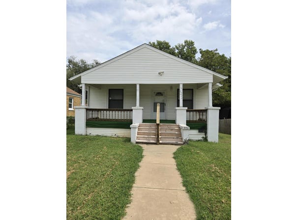 1224 N Broadway Avenue, Springfield, MO 65802