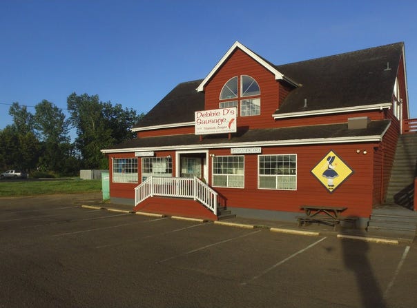 2210 N MAIN Ave, Tillamook, OR 97141