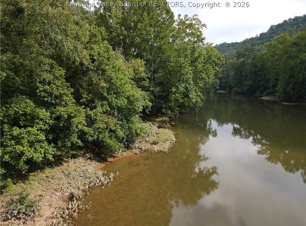 S Elk River Road, Clendenin, WV 25045