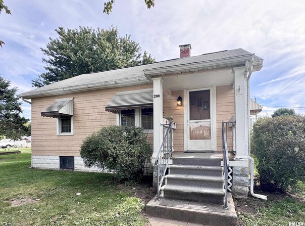200 3RD Street, South Pekin, IL 61564
