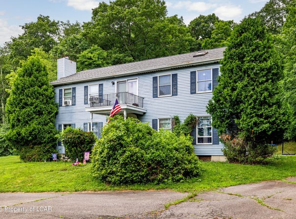 6 Forest Hill Road, Hazleton, PA 18202