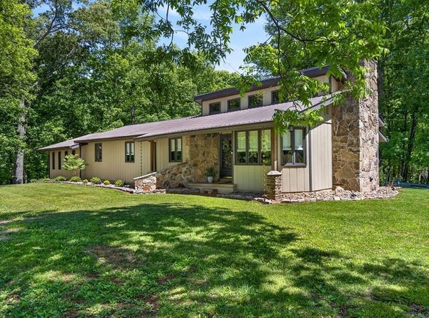 143 W Griffintown Rd, Sparta, TN 38583