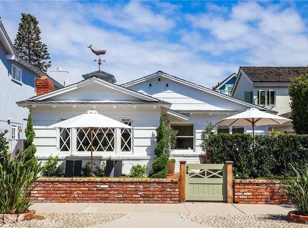 2004 E Ocean Boulevard, Newport Beach, CA 92661