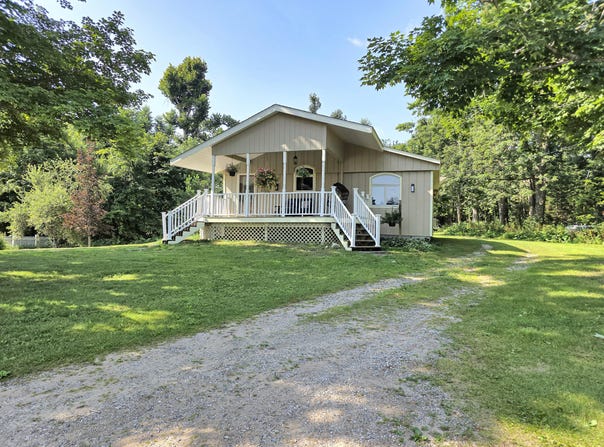 7623 RANDOLPH STREET, VANDERBILT, MI 49795