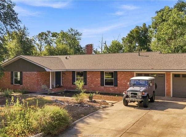910 Pershing Drive, College Station, TX 77840