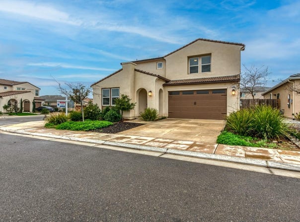 518 Traverse Drive S, Madera, CA 93636