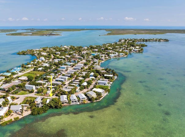 6 Beach Drive, Saddlebunch, FL 33040