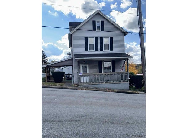 910 HARRISON AVE, Jeannette, PA 15644