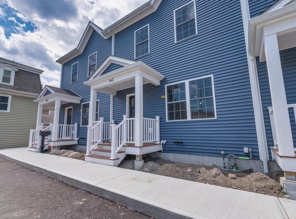 362 High St, Fall River, MA 02720