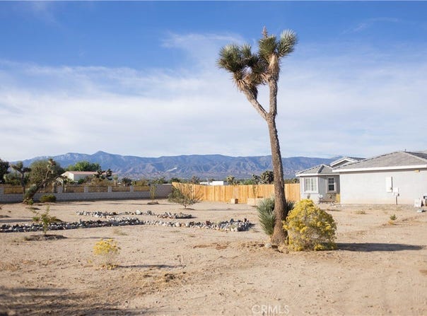12072 Pacific, Phelan, CA 92371