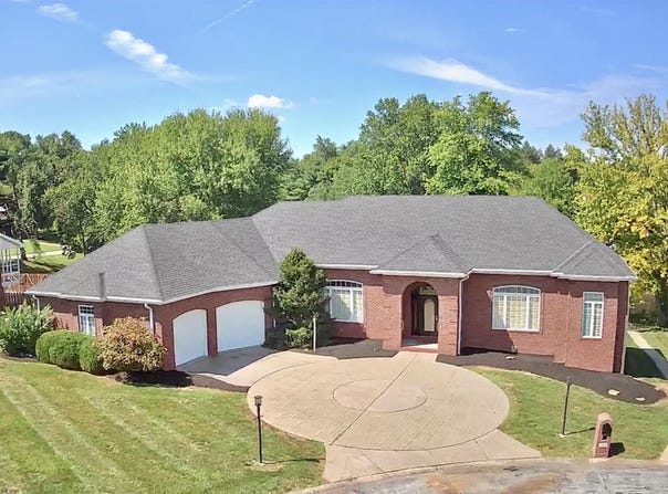5488 Lakeside Drive, Newburgh, IN 47630