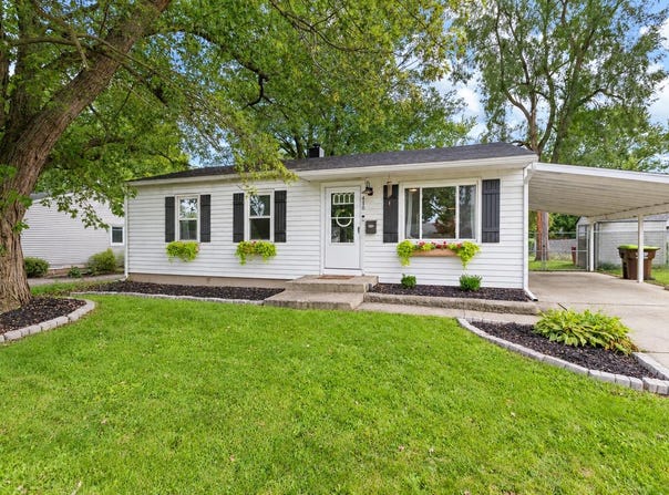 410 April Lane, Adrian, MI 49221